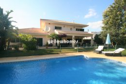 Villa near Vila Sol with 4 bedrooms near the beach
